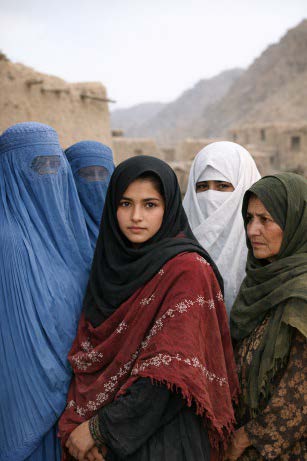 IMPÉRIALISME ET DÉMOCRATIE EN AFGHANISTAN…